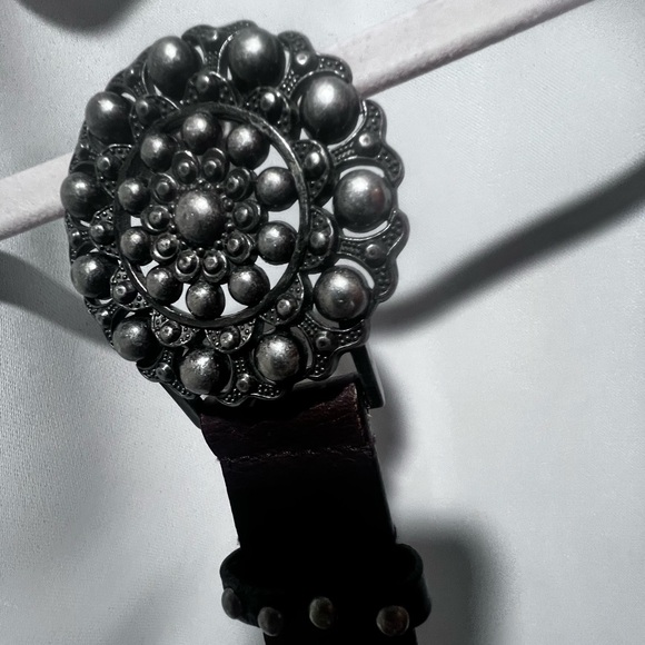 Vintage Style Genuine Leather Studded Belt Boho Western Medallion Buckle - Picture 3 of 8